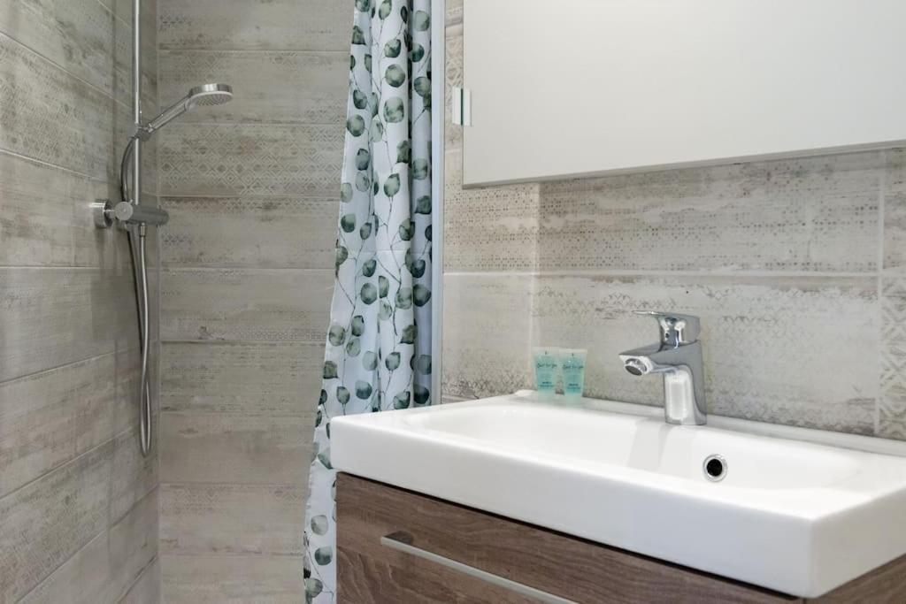 Magnolia Magnifique T2 Entierement Renove. Apartment มงโตบ็อง ภายนอก รูปภาพ